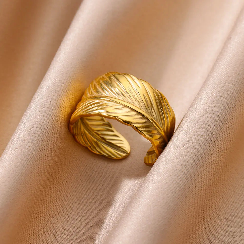Golden Muse Ring