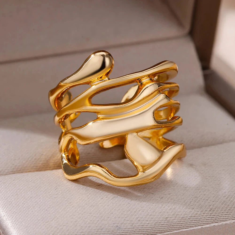 Golden Muse Ring