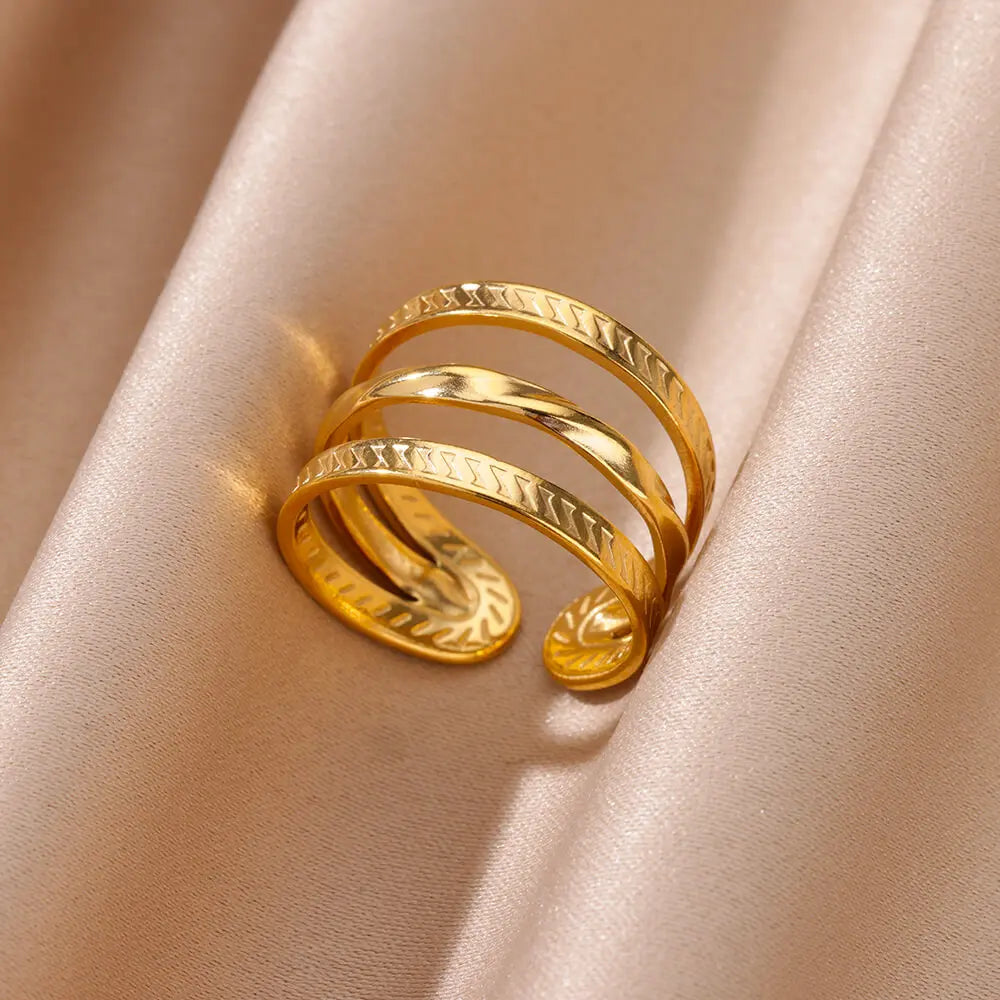 Golden Muse Ring